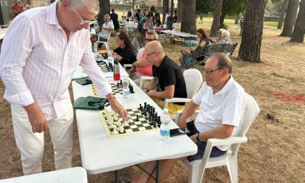 El ajedrez volvió a ser protagonista en Robledo con las XIX Simultáneas